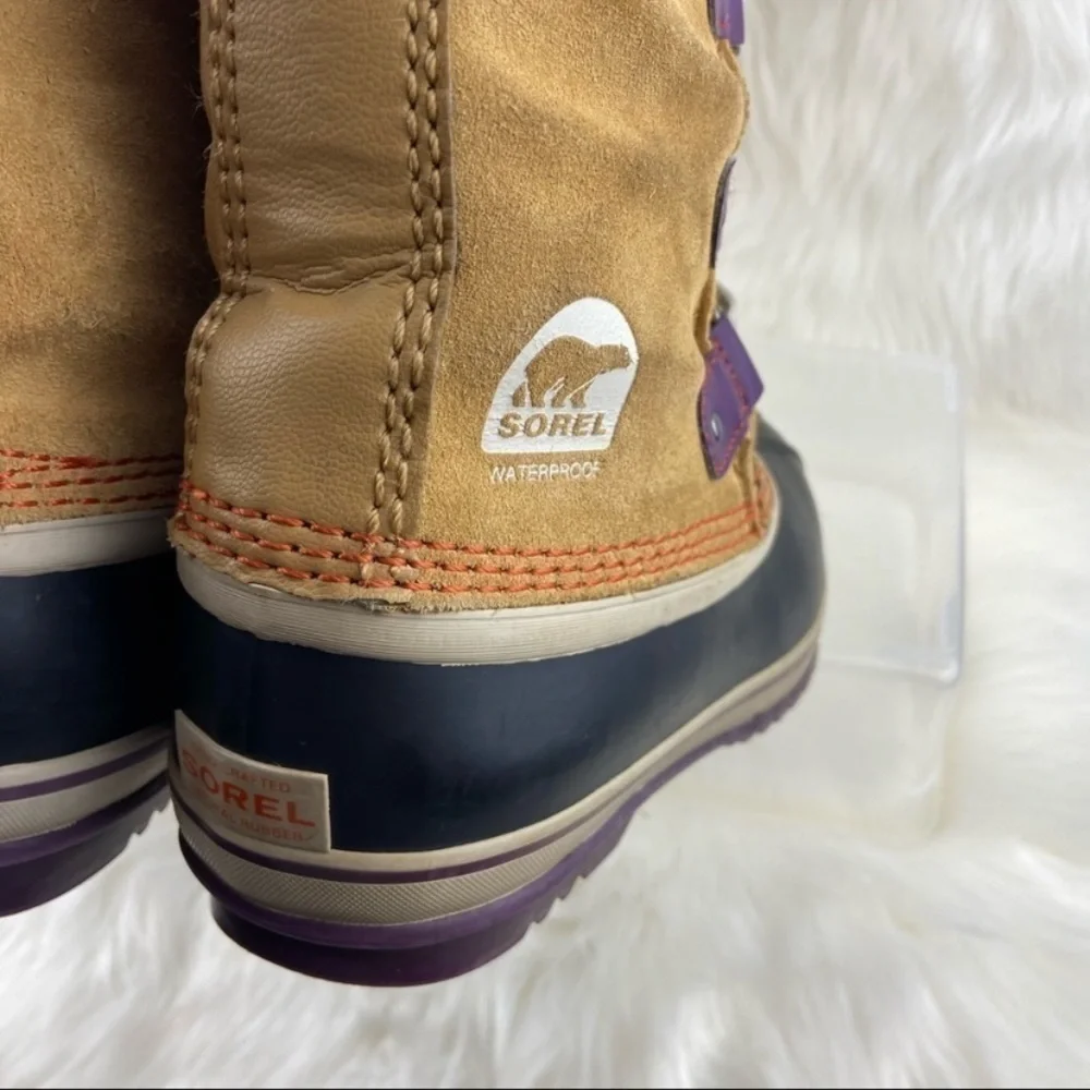 SOREL LACEUP FUR WINTER BOOTS SIZE 6